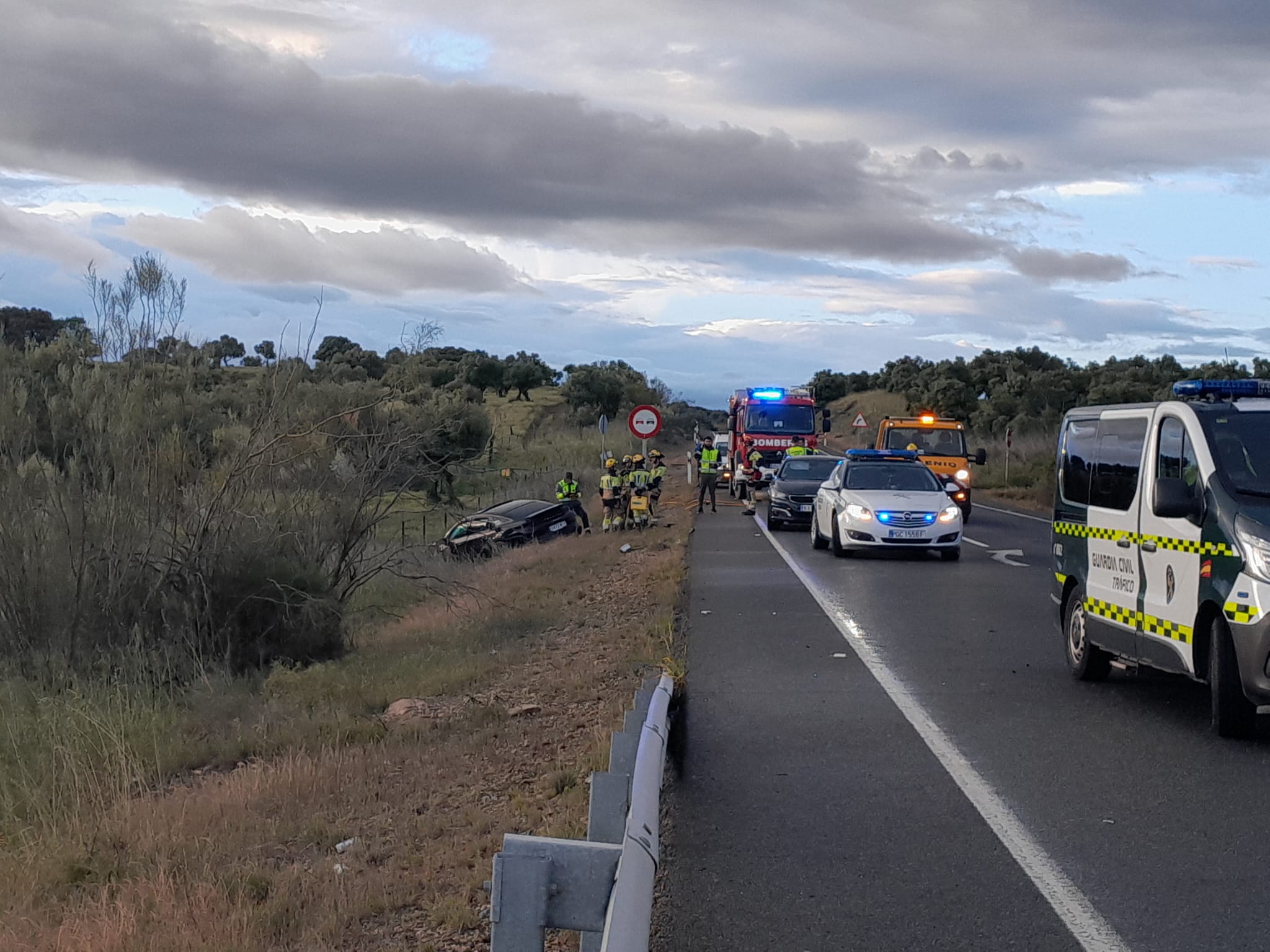fotos-as-han-quedado-los-veh-culos-tras-el-accidente-mortal-en